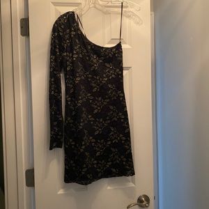 Forever 21 one-sleeved, navy lace w/ gold glitter dress. Size M.